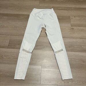 ALO Yoga White High-Waist Moto Legging with Ribbed Design Size Large